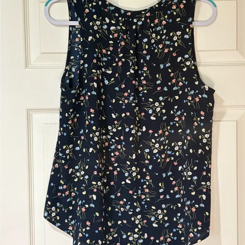 41 Hawthorn Midnight Floral Sleeveless Top in Navy - Picture 6 of 6